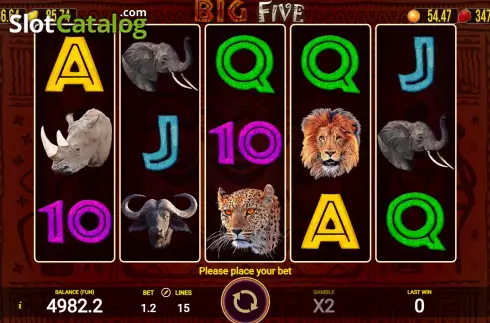 Gameplay screenshot of Battle of Five Carp highlighting vibrant graphics on SafeGameHub.